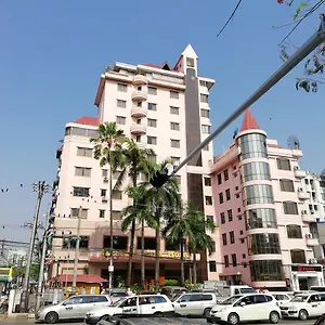 Hotel Queen's Park, Yangon