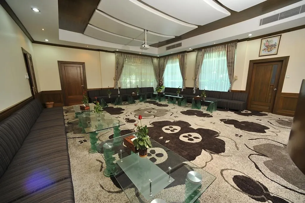 Palm Spring Resort Yangon