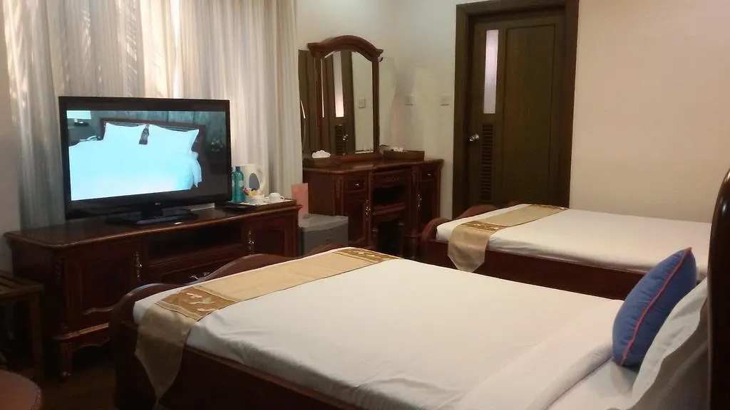 Palm Spring Resort Yangon