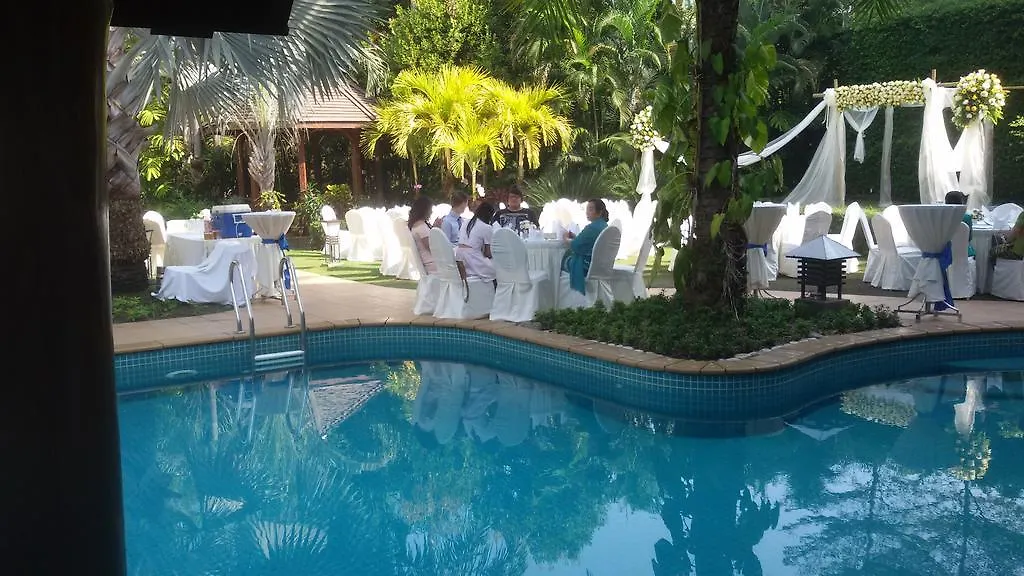 Palm Spring Resort Yangon 4*,