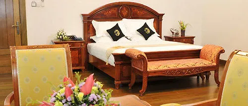 Palm Spring Resort Yangon