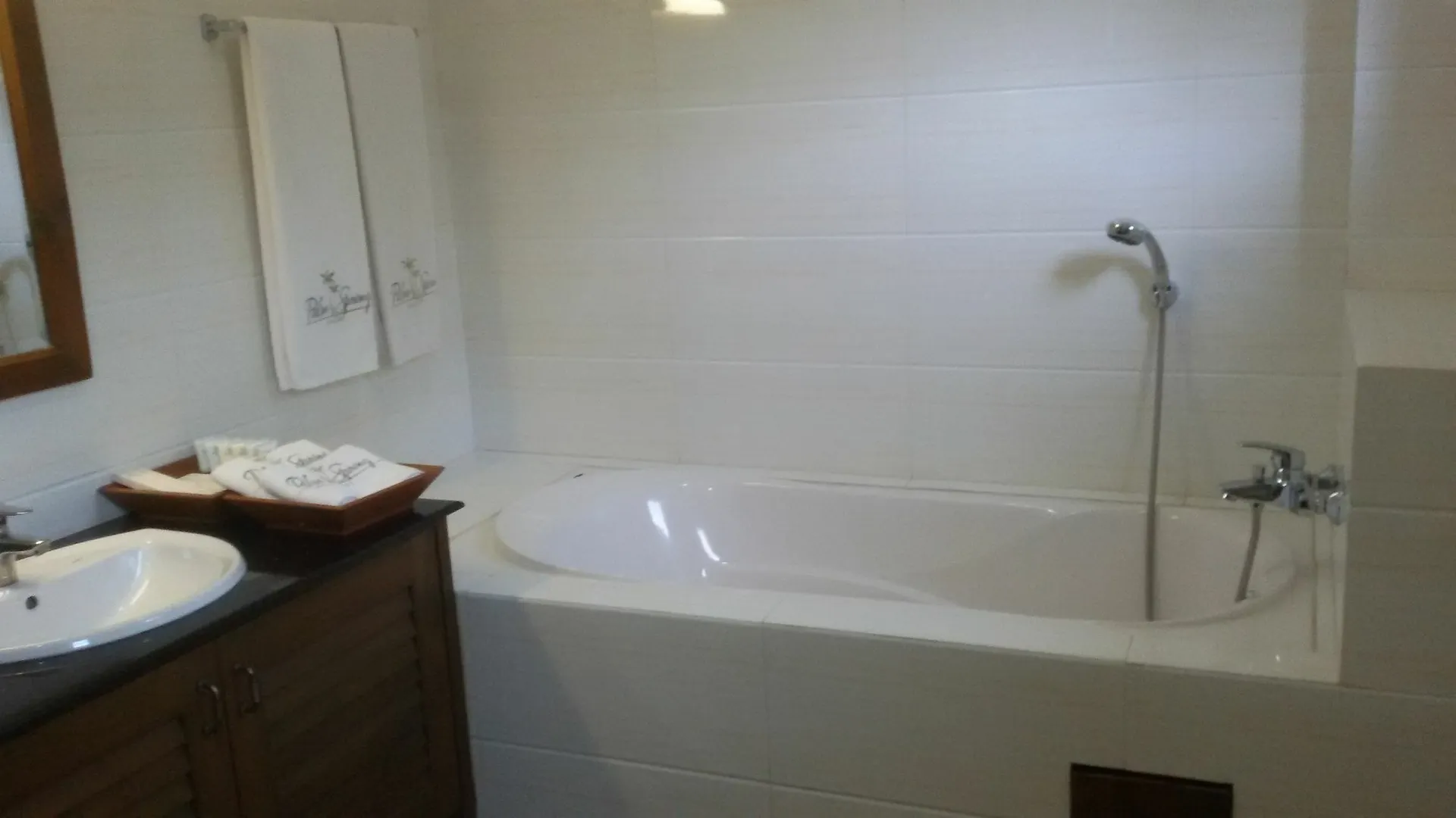 Palm Spring Resort Yangon