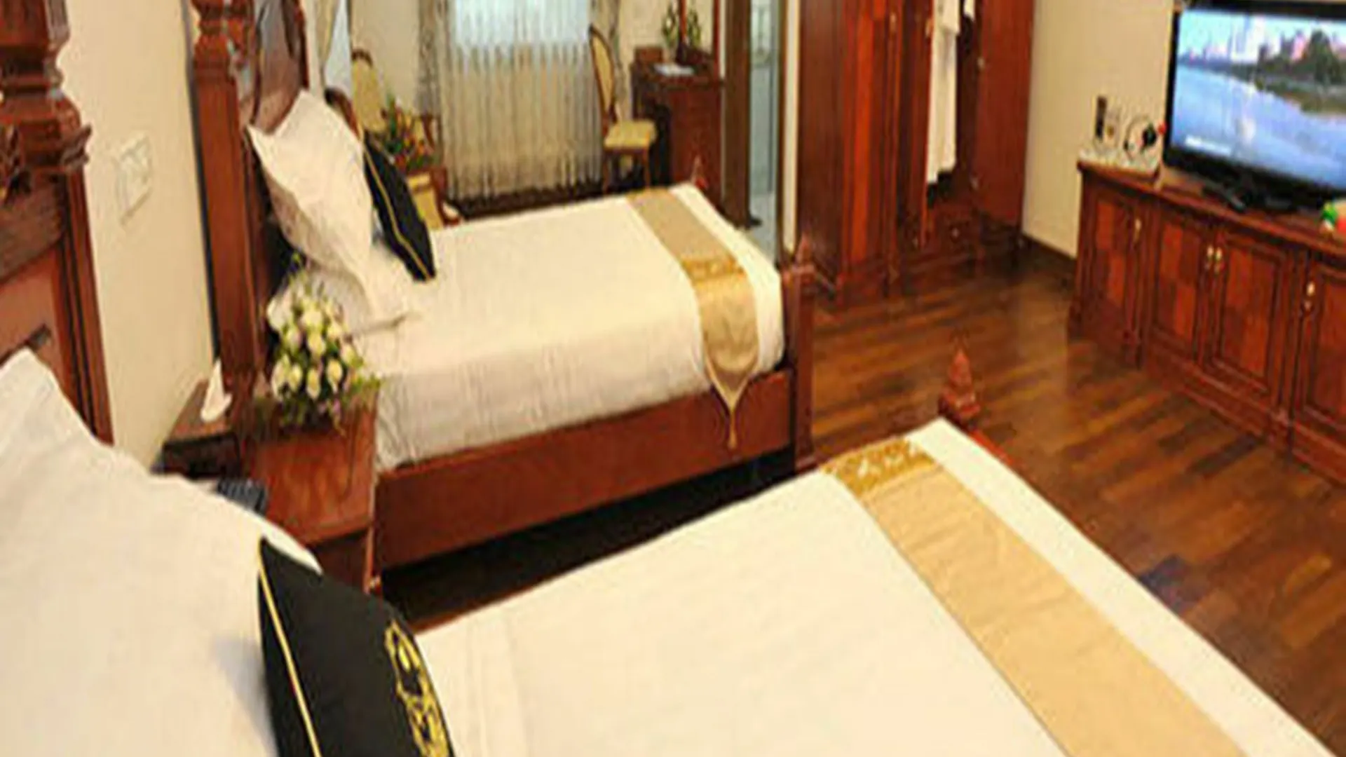 Palm Spring Resort Yangon