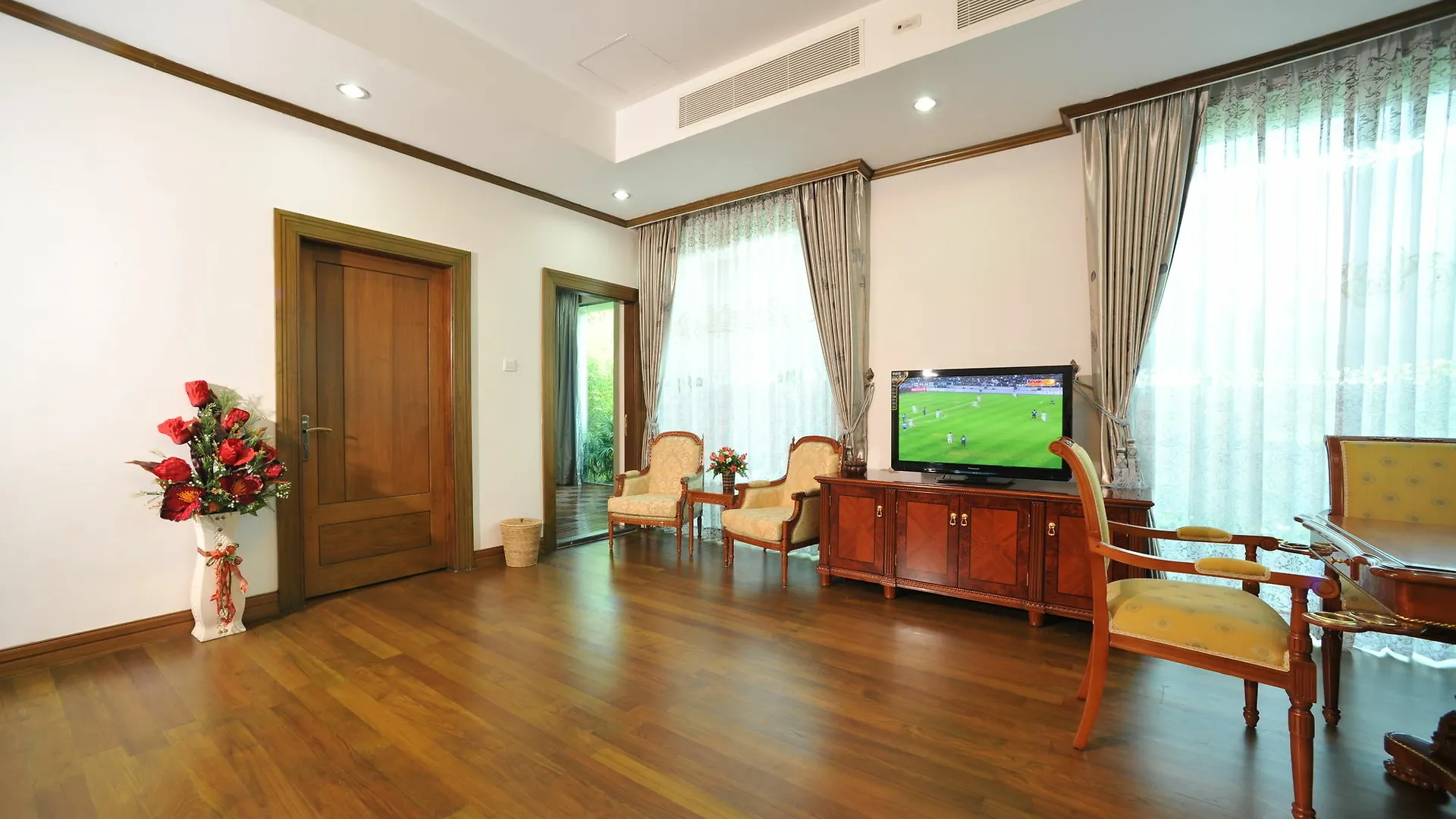 Palm Spring Resort Yangon