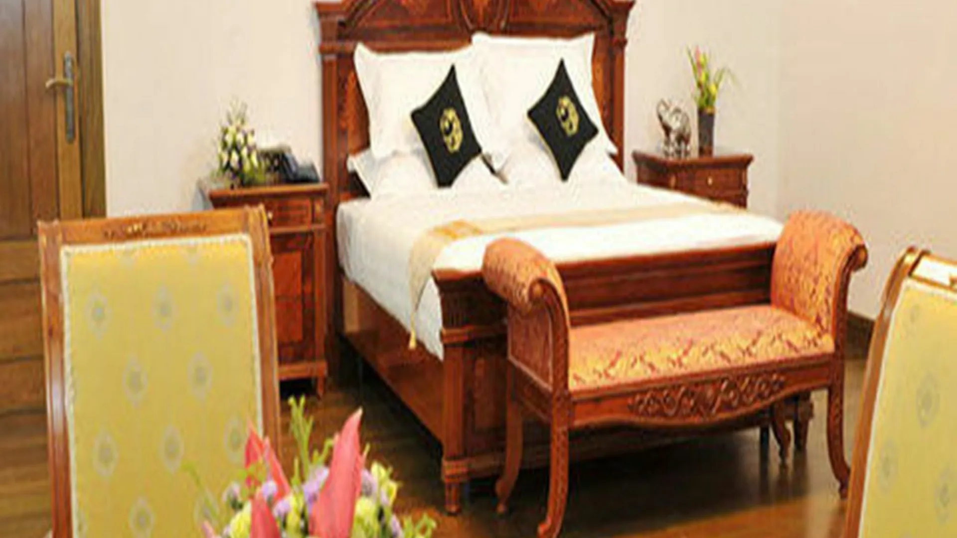 Palm Spring Resort Yangon